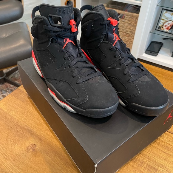 Nike Air Jordan Retro (infrared/black) 2019